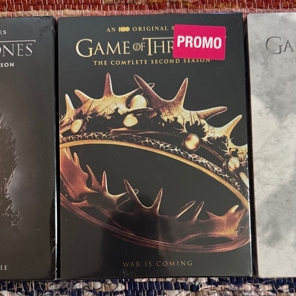 Game of Thrones Complete Seasons 1-3 DVD Set - Black and Gray - Picture 3 of 5